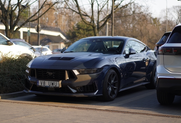 Ford Mustang Dark Horse 2024