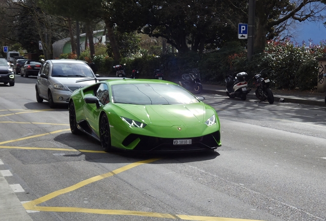 Lamborghini Huracán LP640-4 Performante