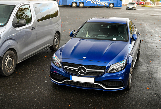 Mercedes-AMG C 63 S W205