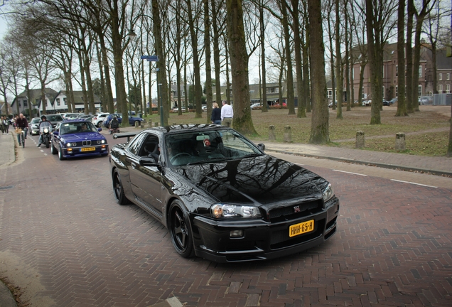 Nissan Skyline R34 GT-R
