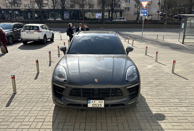 Porsche 95B Macan GTS