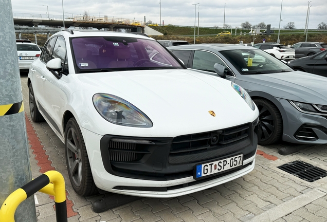 Porsche 95B Macan GTS MkIII