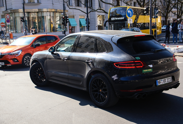 Porsche 95B Macan Turbo
