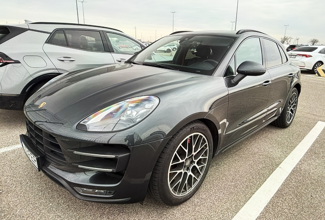 Porsche 95B Macan Turbo