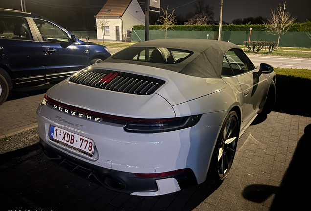 Porsche 992 Carrera 4S Cabriolet