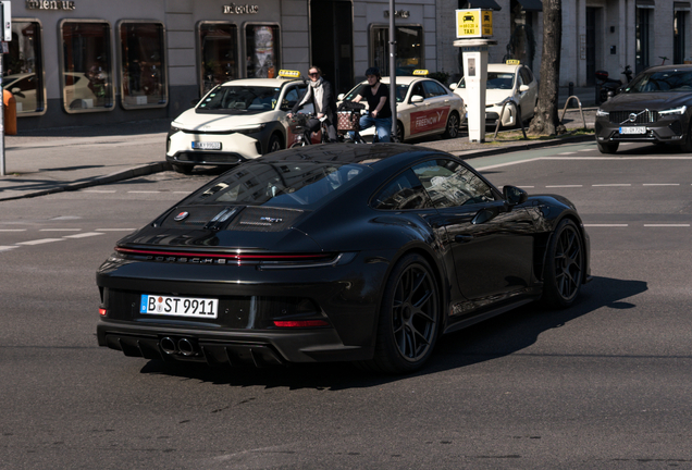 Porsche 992 S/T