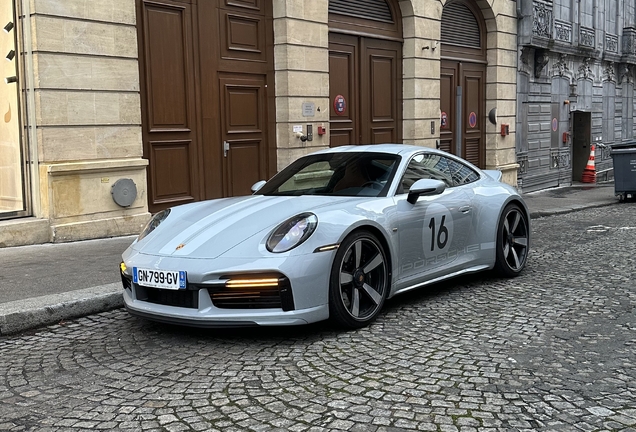 Porsche 992 Sport Classic