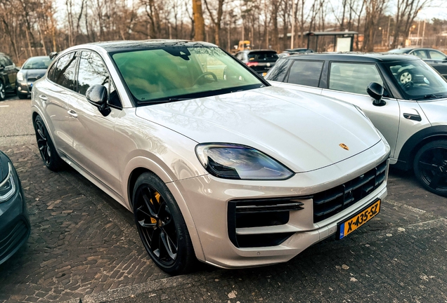 Porsche Cayenne Coupé Turbo E-Hybrid