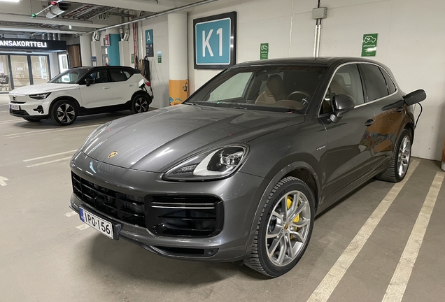 Porsche Cayenne Turbo S E-Hybrid