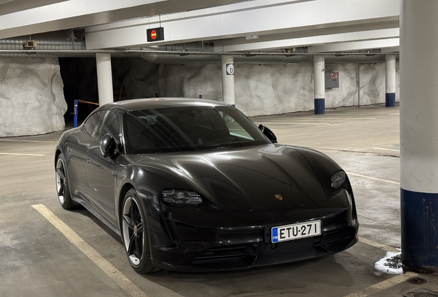 Porsche Taycan Turbo