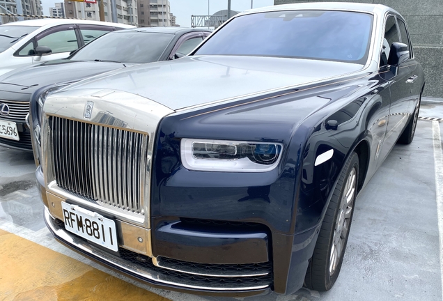 Rolls-Royce Phantom VIII EWB