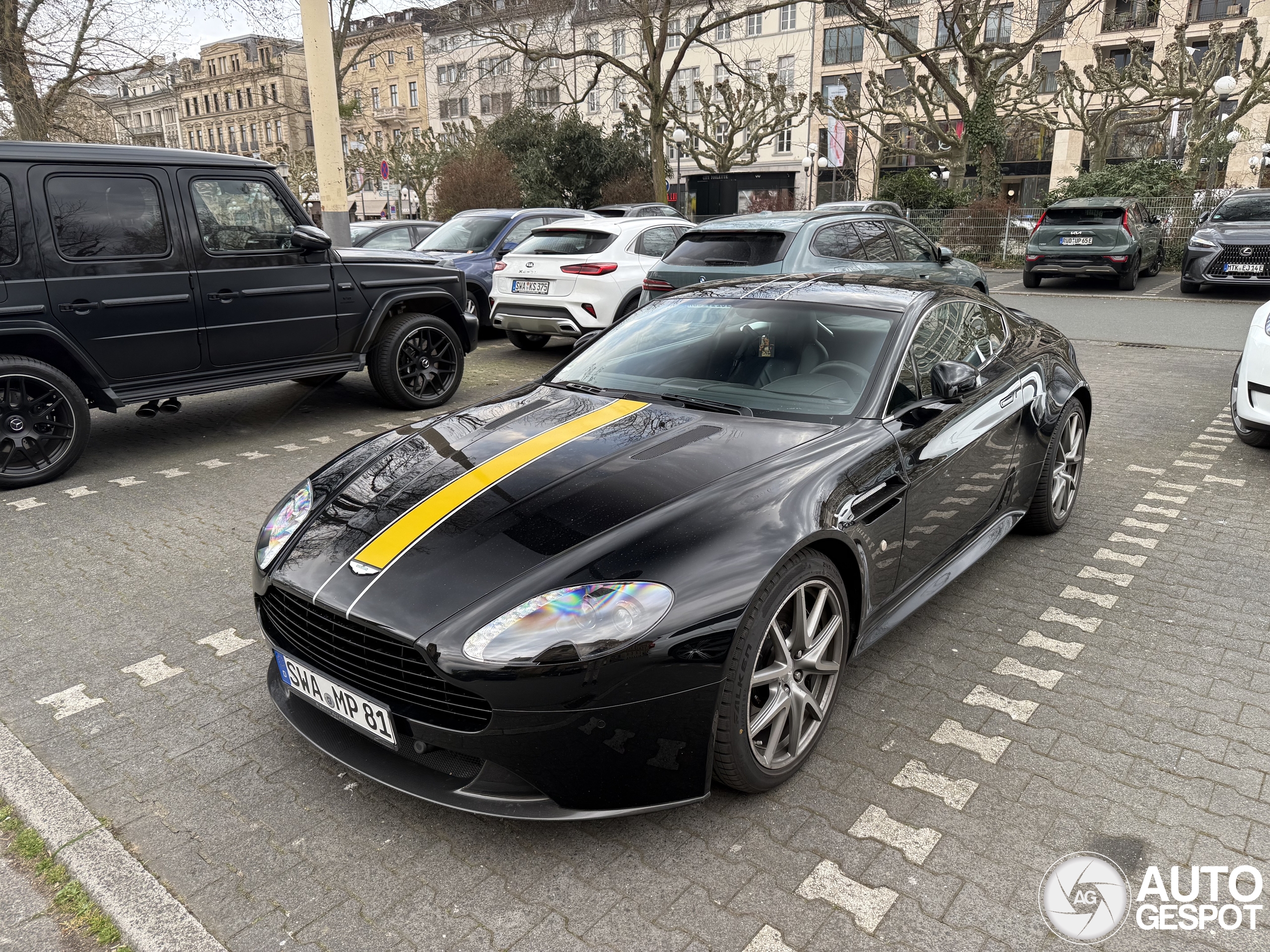 Aston Martin V8 Vantage S
