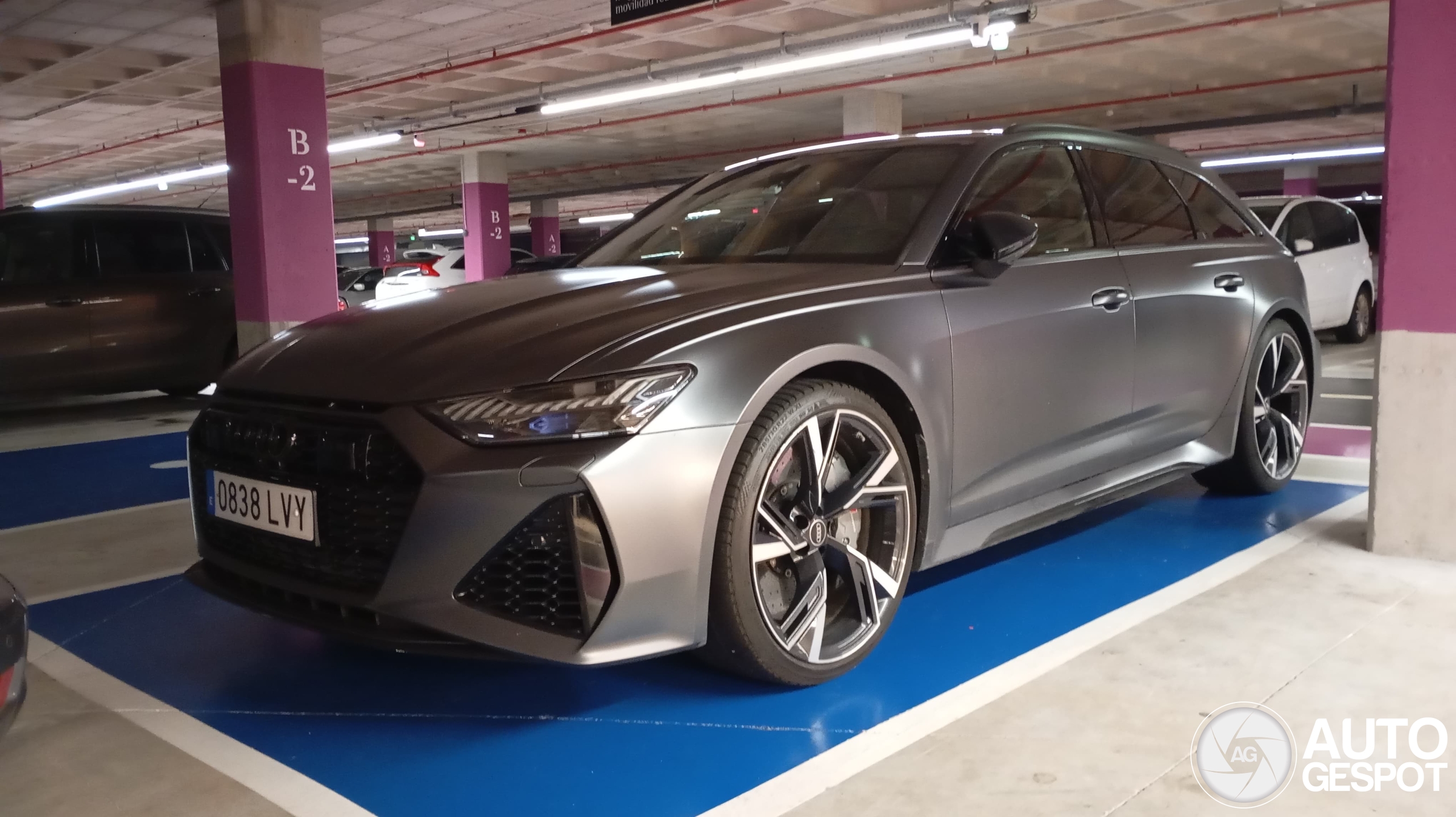 Audi RS6 Avant C8