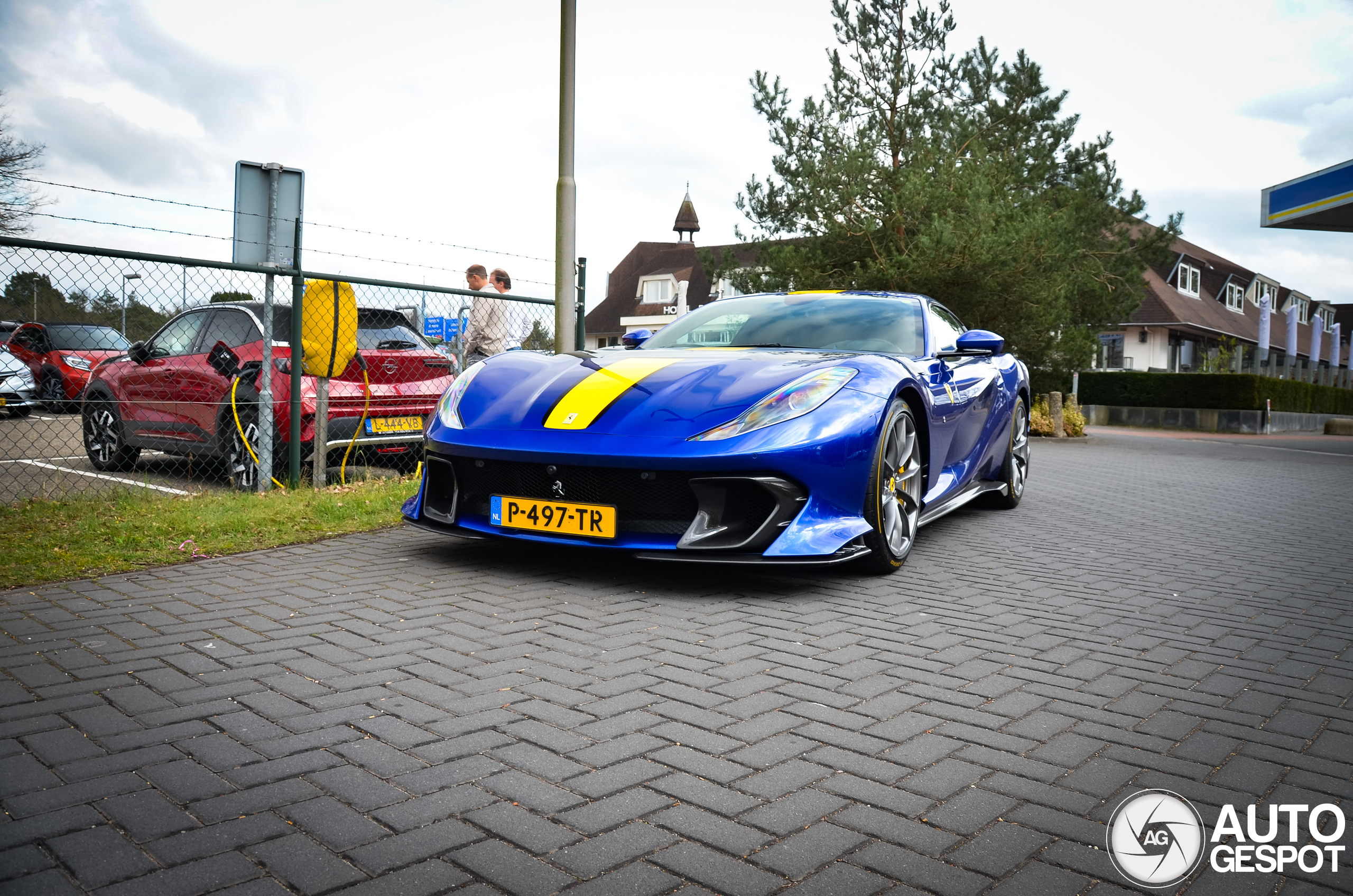 Ferrari 812 Competizione