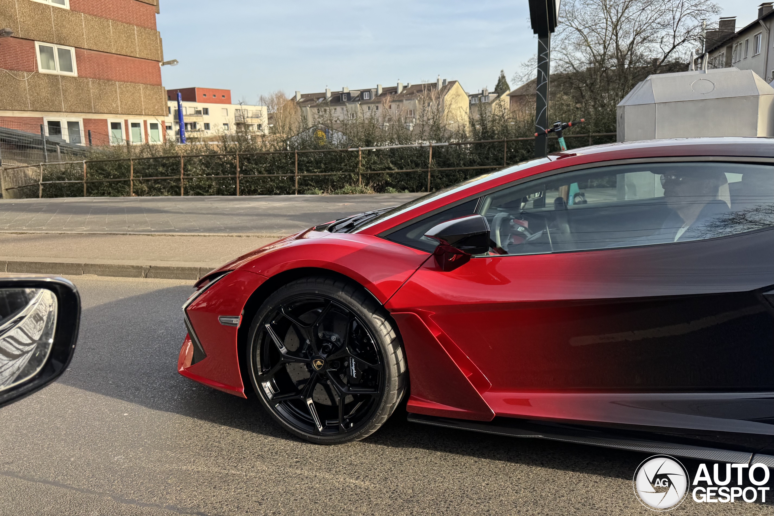 Lamborghini Revuelto