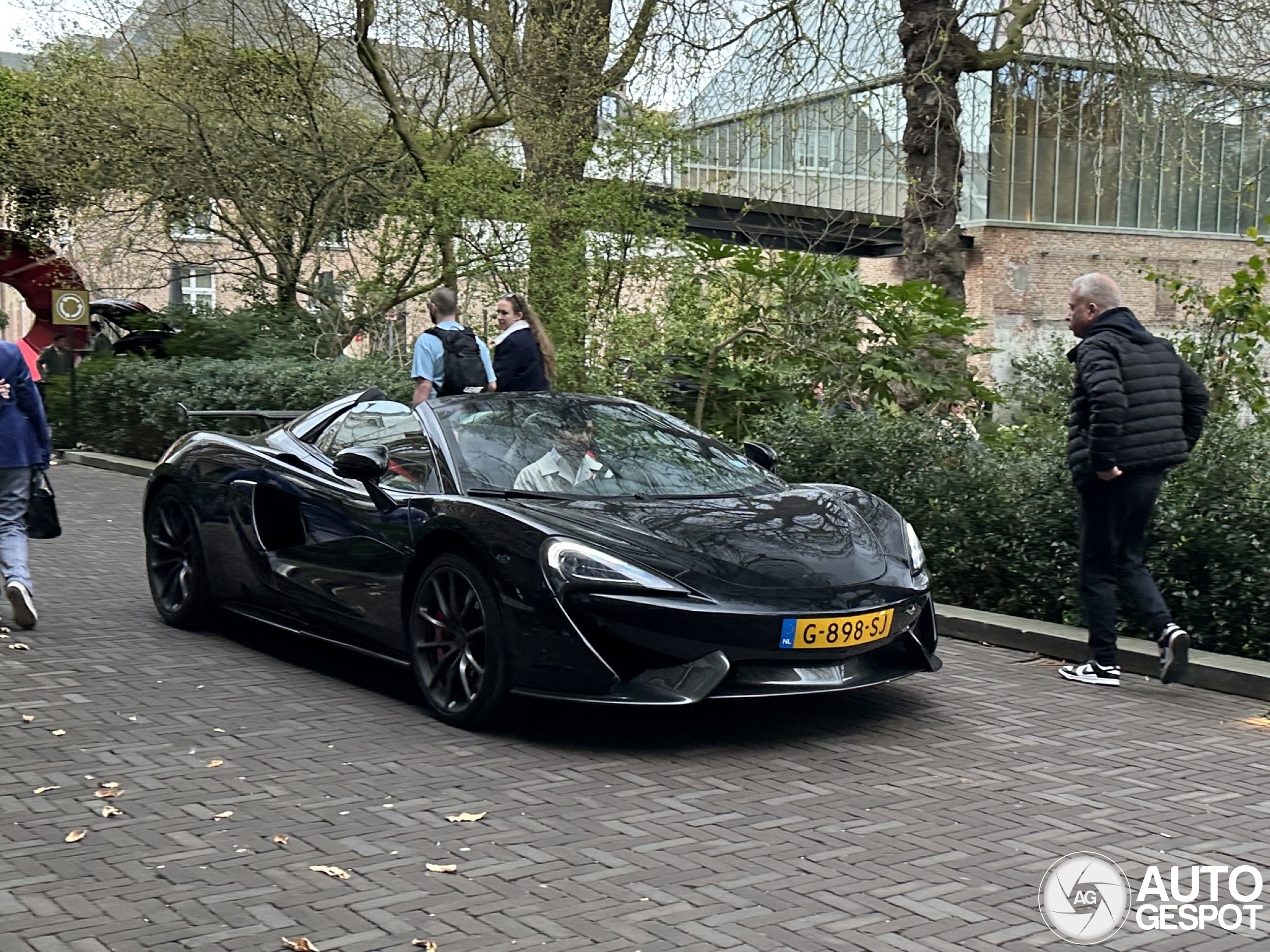McLaren 570S Spider