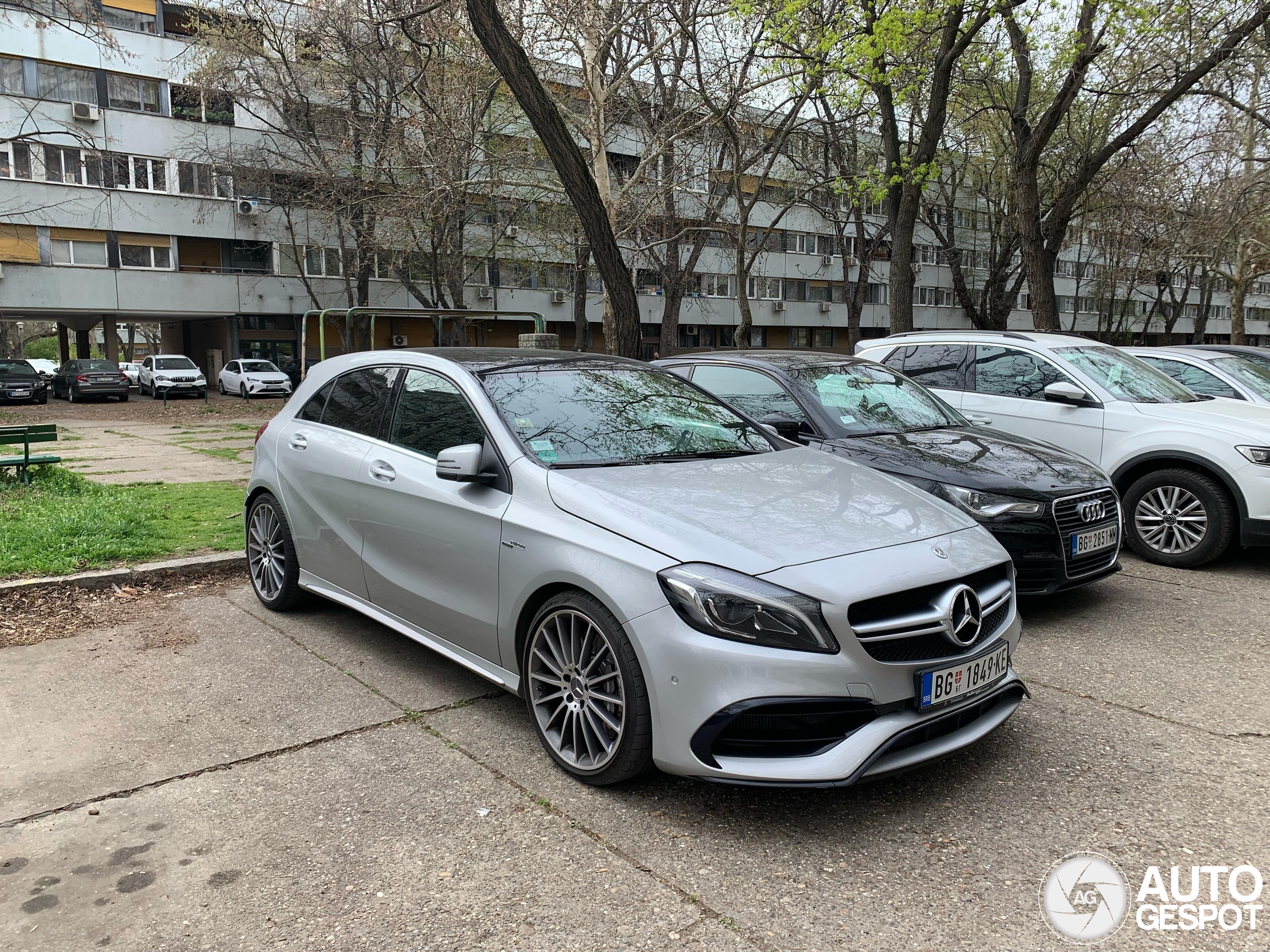 Mercedes-AMG A 45 W176 2015