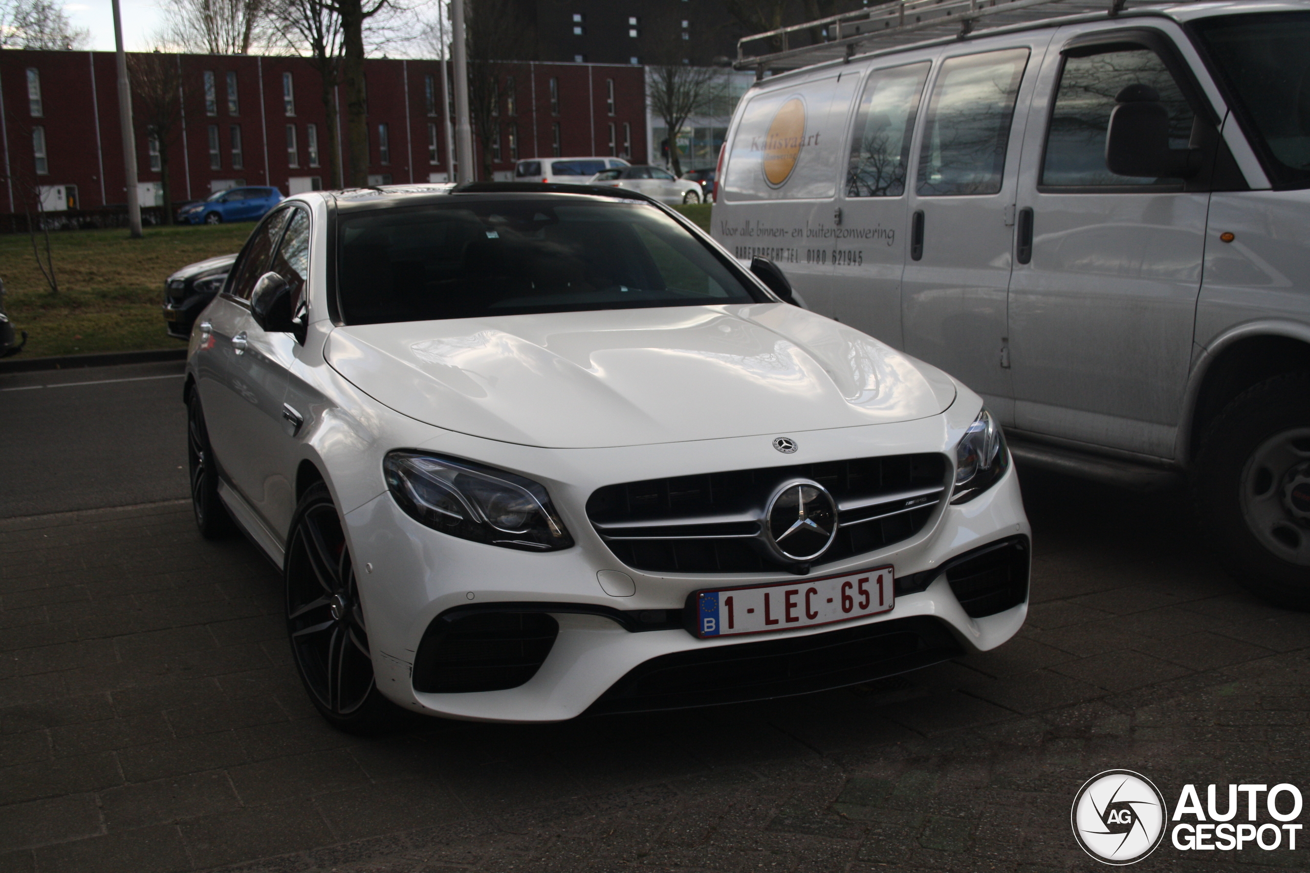 Mercedes-AMG E 63 S W213