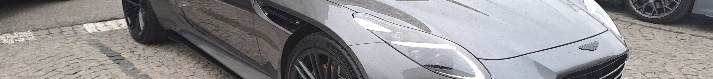 Aston Martin DB12