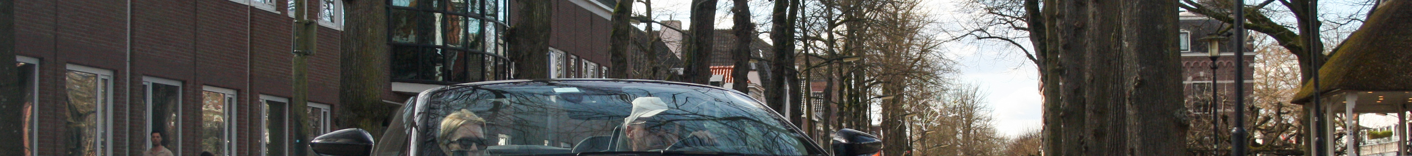 Aston Martin DBS 770 Ultimate Volante