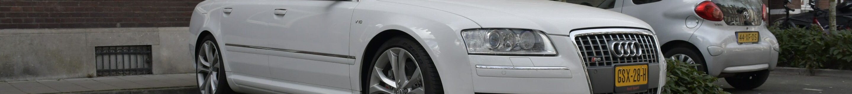 Audi S8 D3
