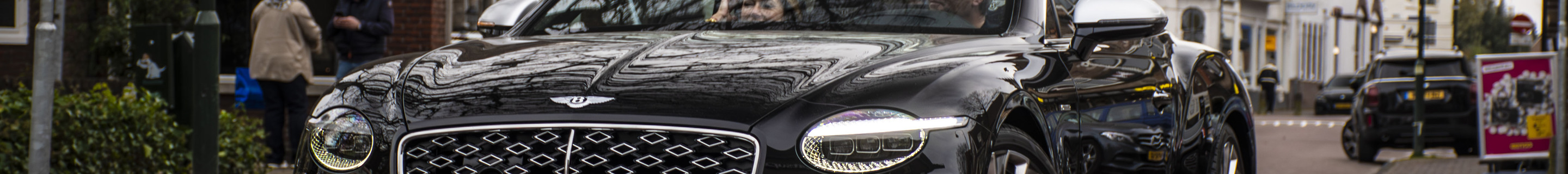 Bentley Continental GTC Mulliner 2025
