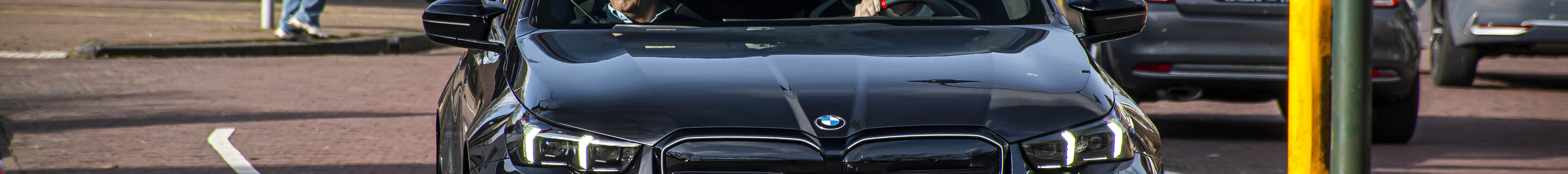 BMW M5 G90