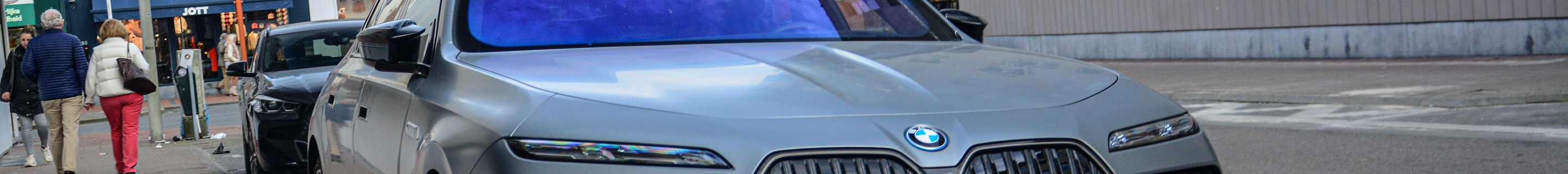BMW M760e xDrive