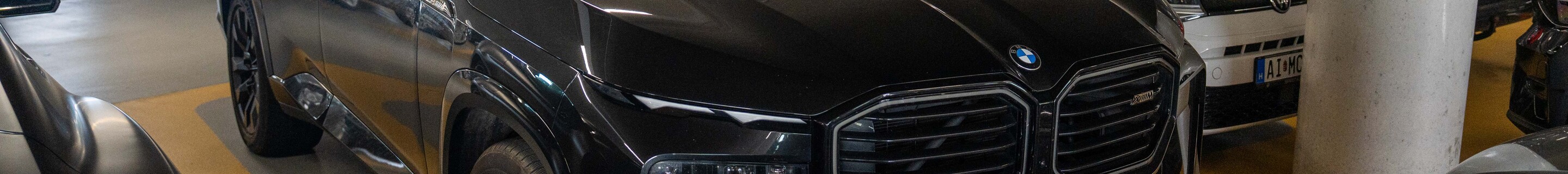 BMW XM G09