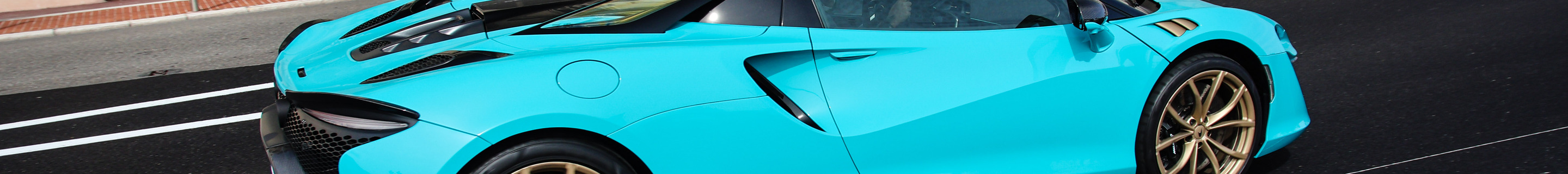 McLaren Artura Spider
