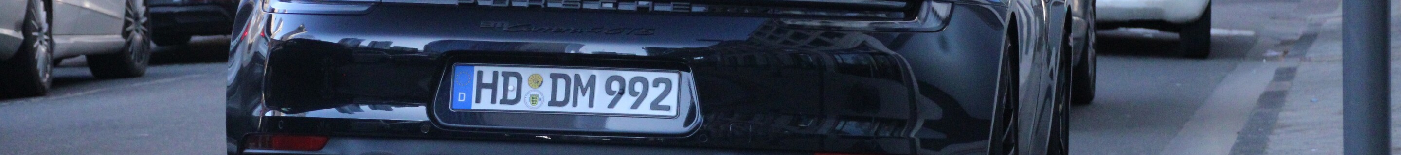 Porsche 992 Carrera 4 GTS