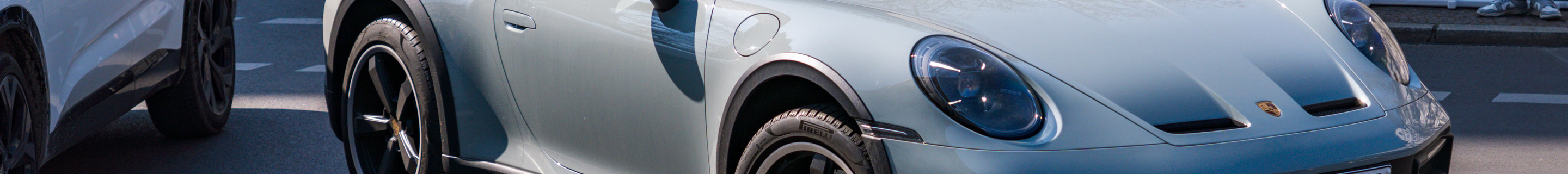 Porsche 992 Dakar