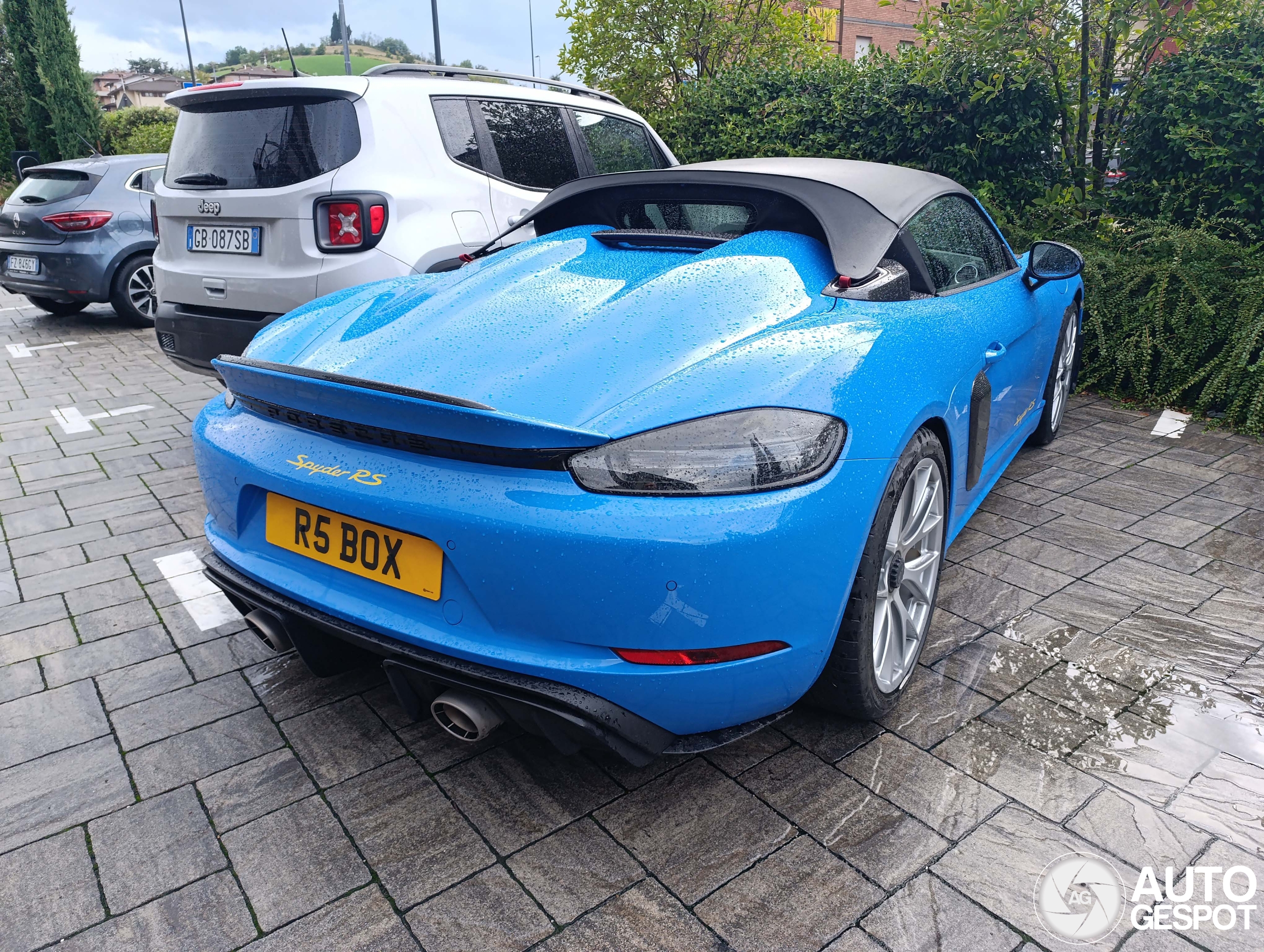 Porsche 718 Spyder RS Weissach Package