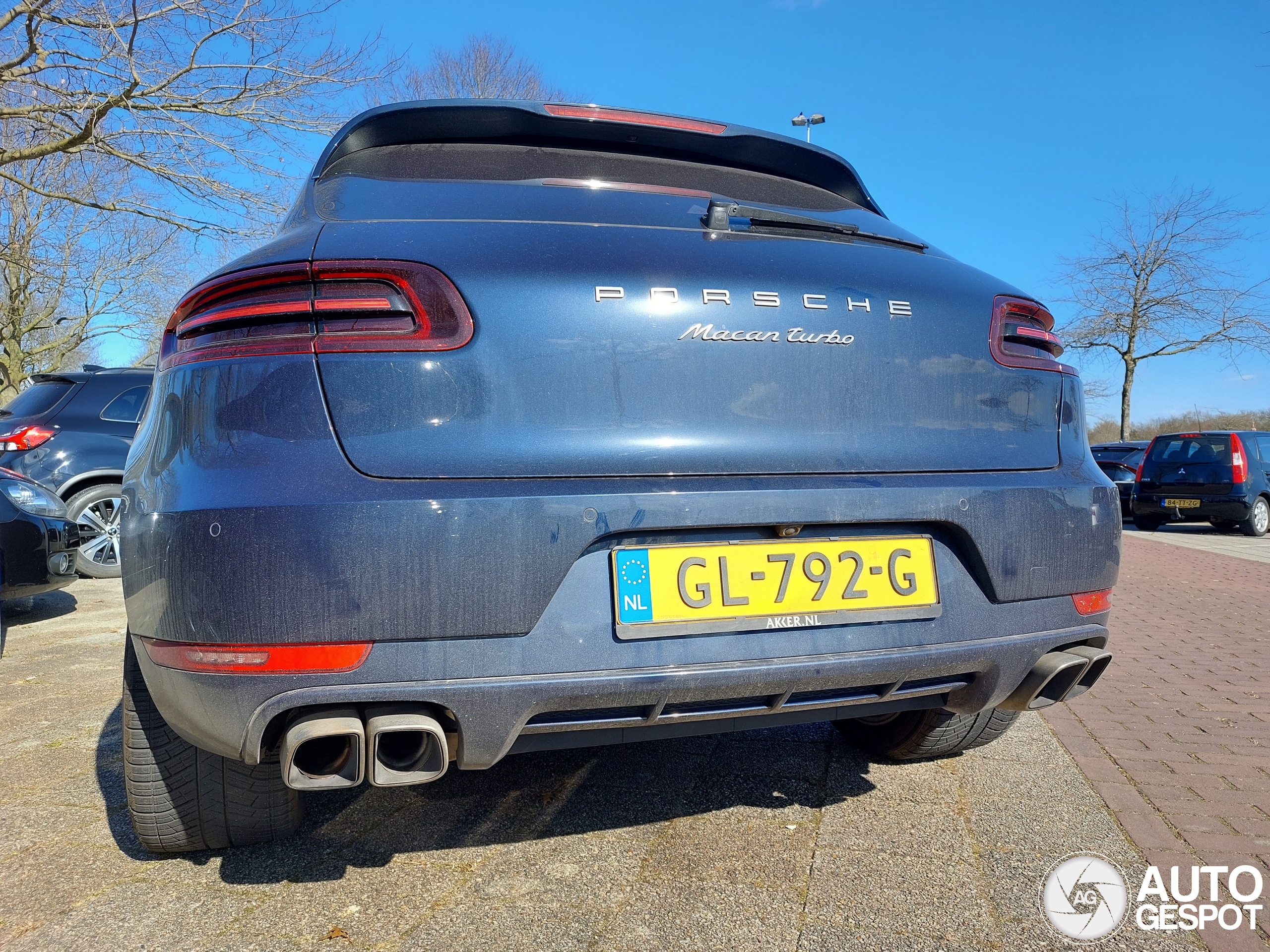 Porsche 95B Macan Turbo
