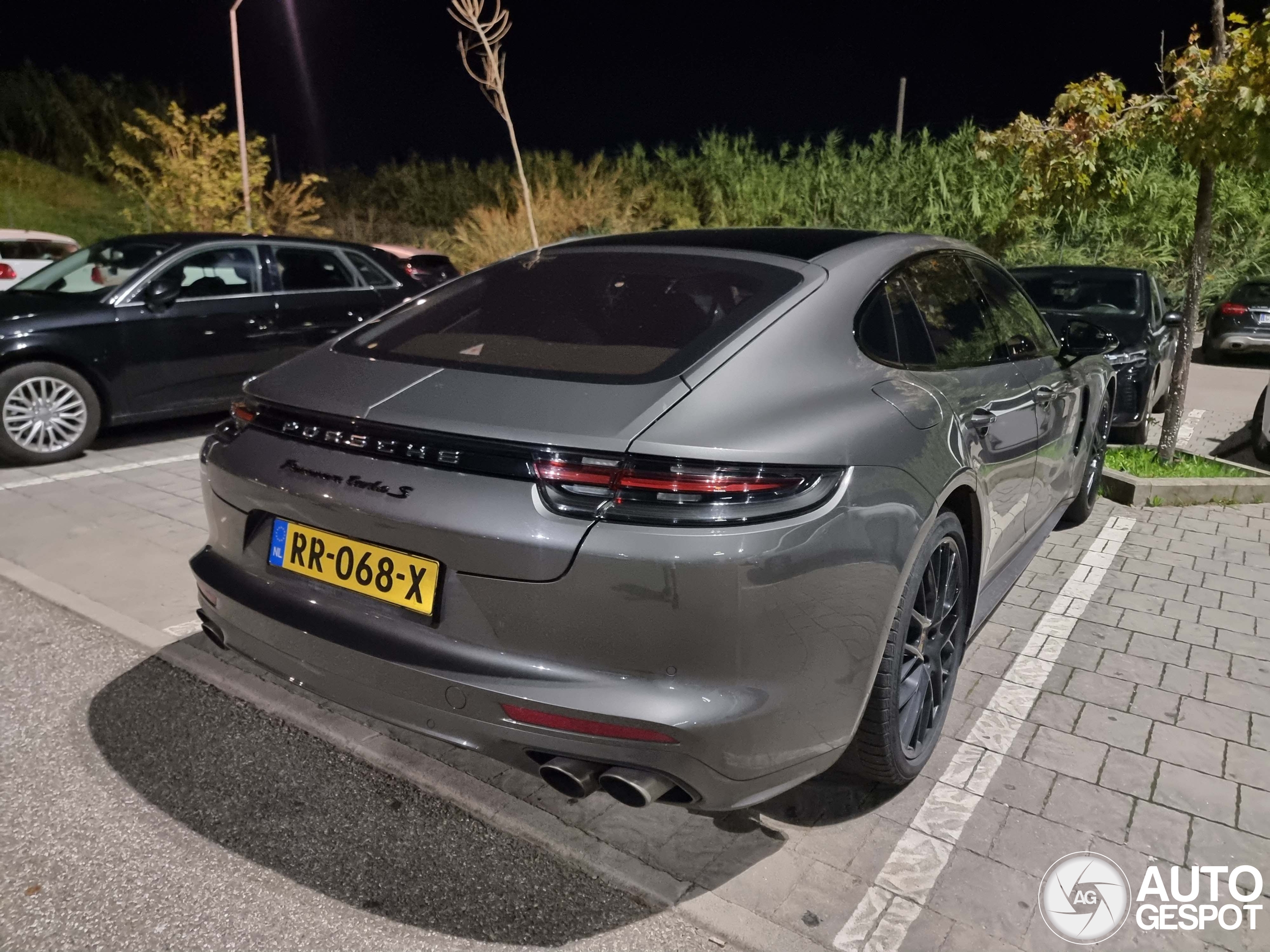 Porsche 971 Panamera Turbo S E-Hybrid