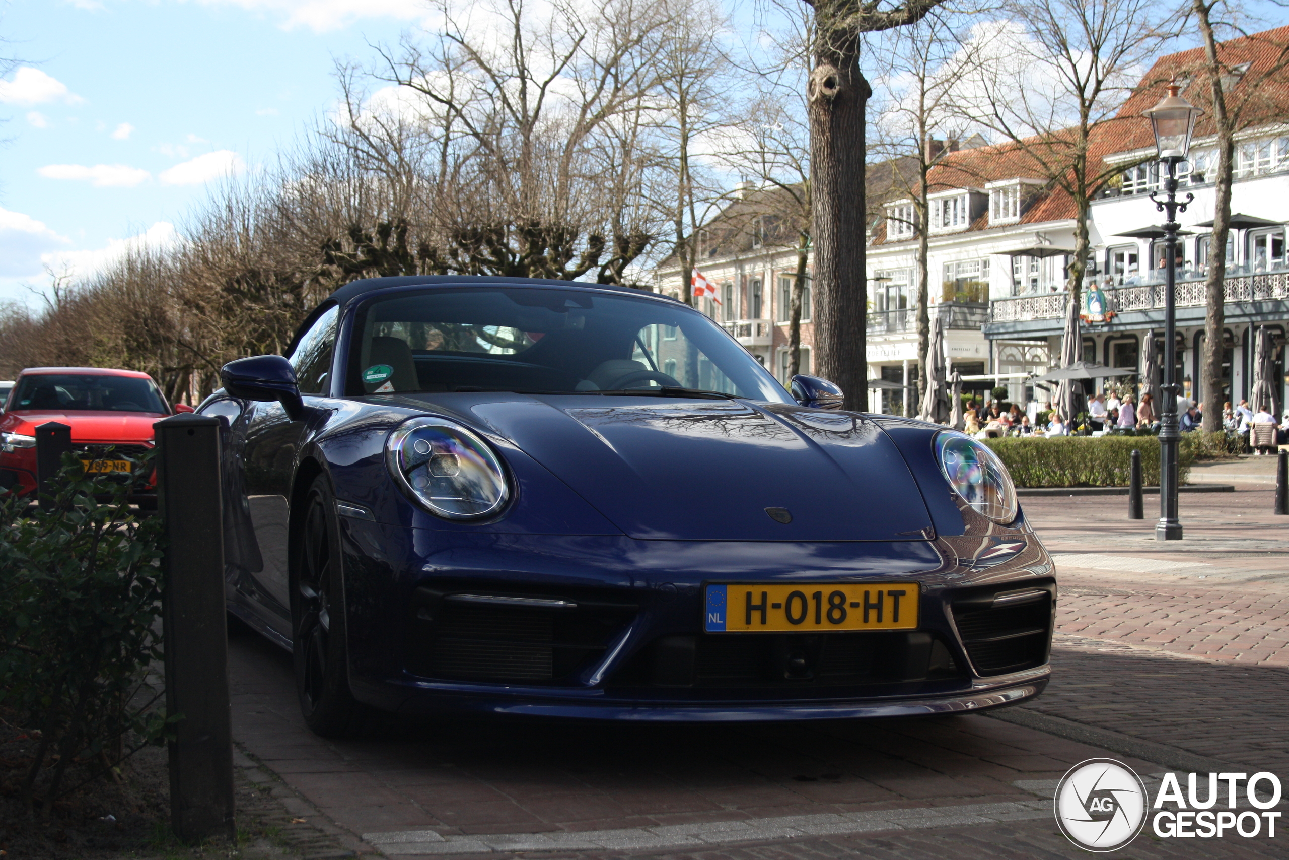 Porsche 992 Carrera 4S Cabriolet