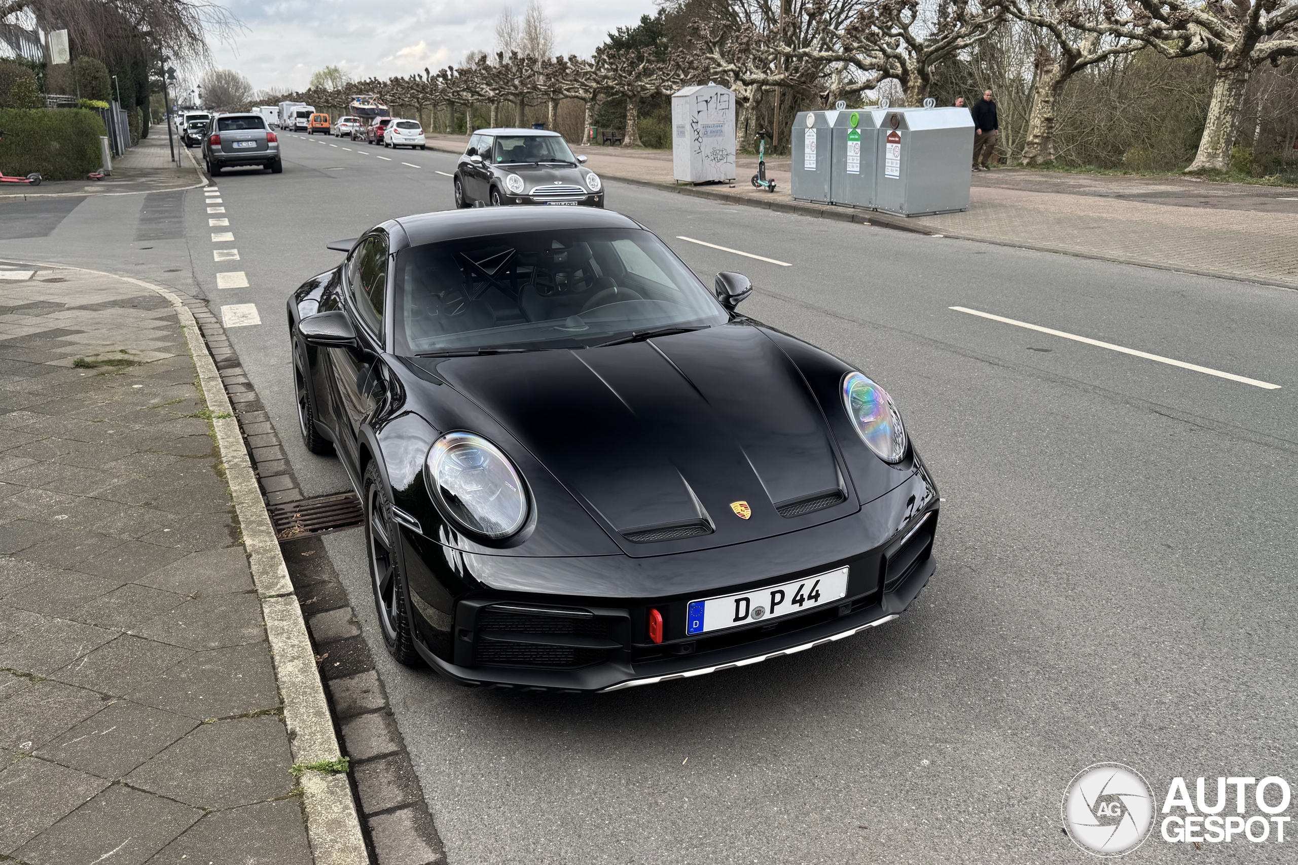 Porsche 992 Dakar