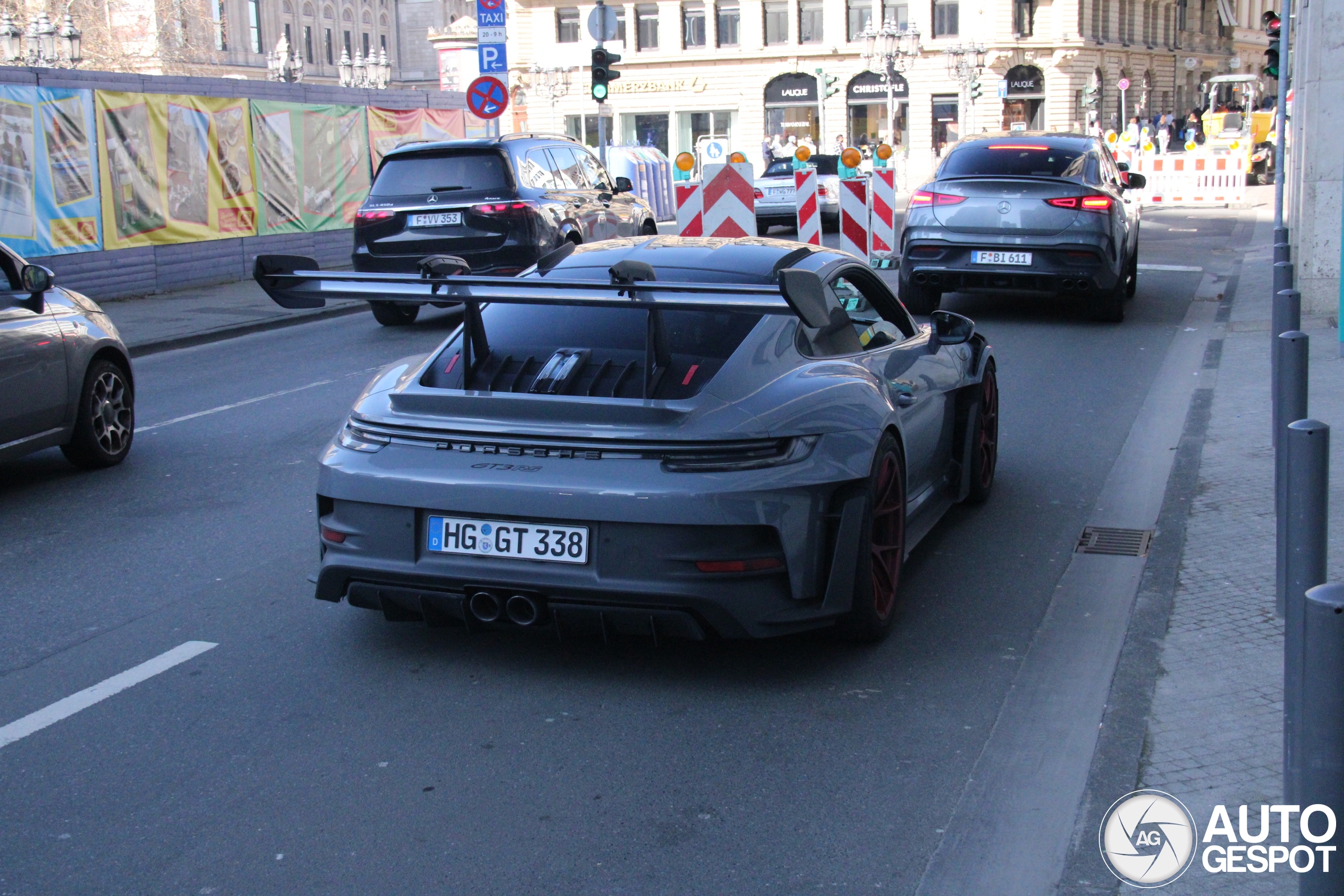 Porsche 992 GT3 RS Weissach Package