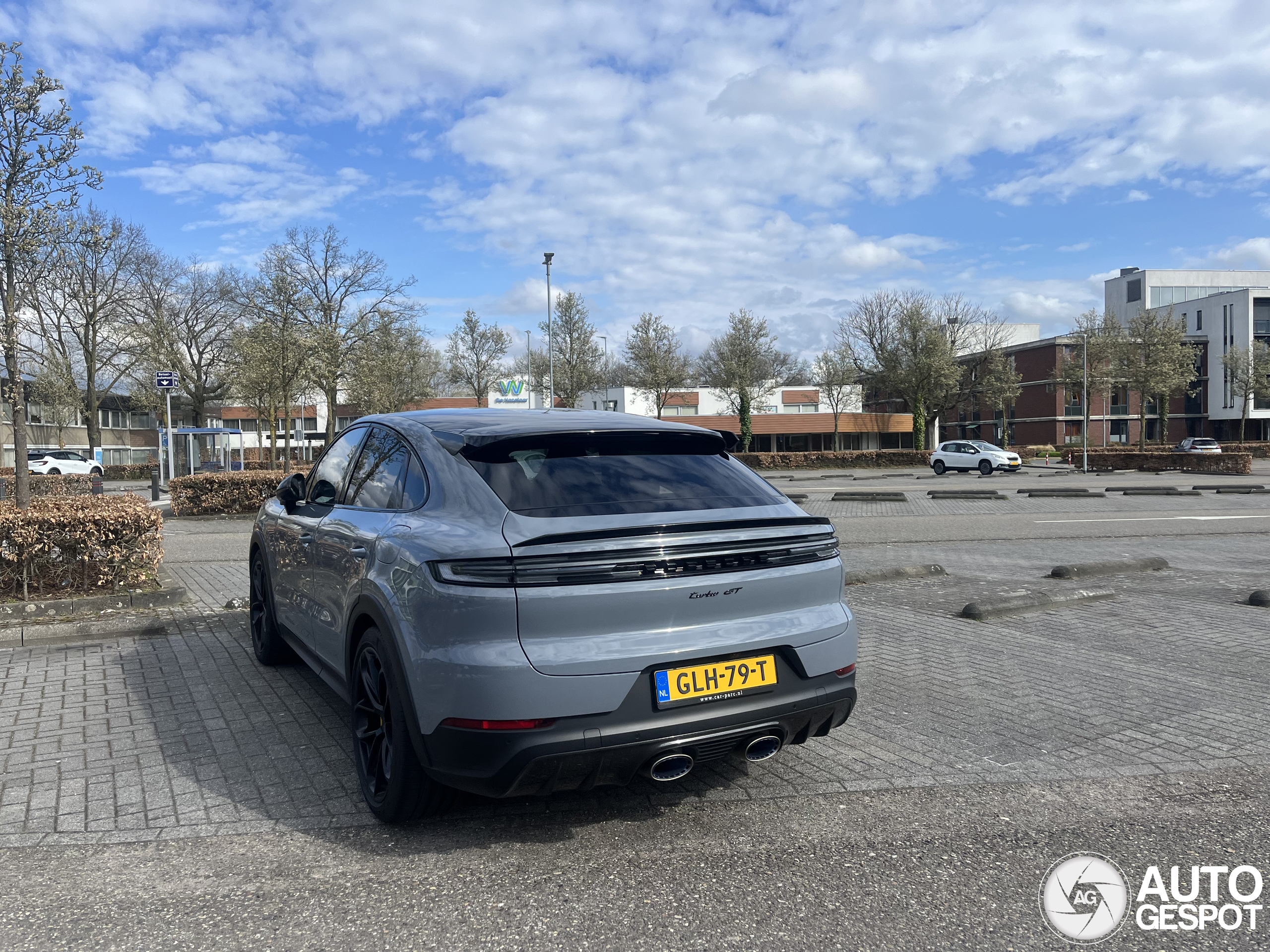 Porsche Cayenne Coupé Turbo E-Hybrid