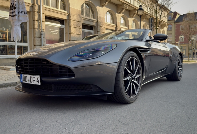Aston Martin DB11 V8 Volante