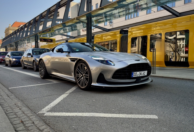 Aston Martin DB12