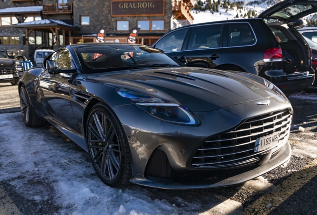 Aston Martin DB12