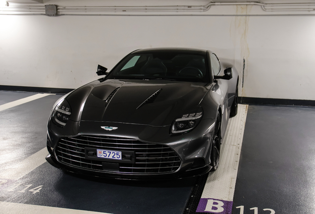 Aston Martin Vanquish 2025