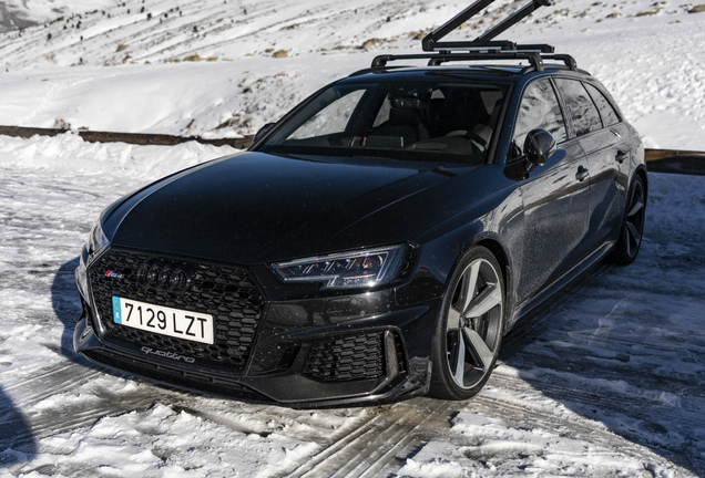 Audi RS4 Avant B9