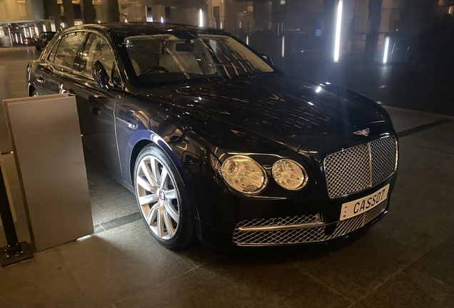 Bentley Flying Spur V8