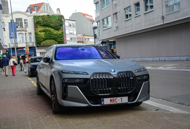BMW M760e xDrive
