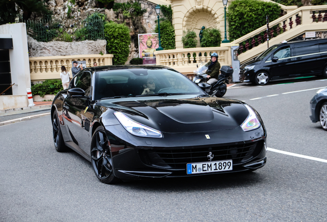 Ferrari GTC4Lusso T