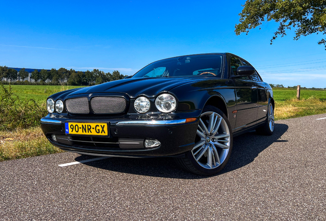 Jaguar XJR