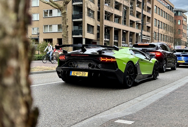 Lamborghini Aventador LP700-4
