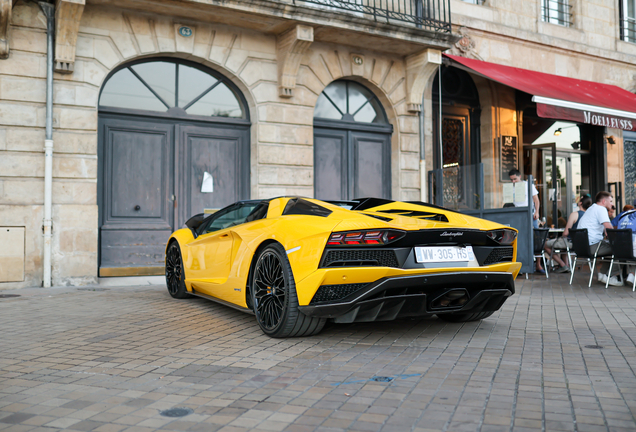 Lamborghini Aventador S LP740-4 Roadster